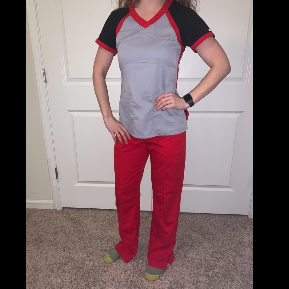 Women’s greys anatomy scrubs